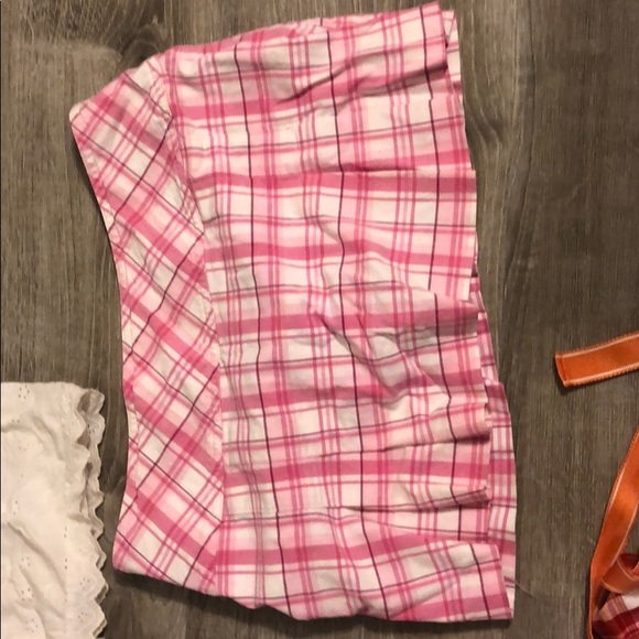 Mini skirts - Picture 6 of 7